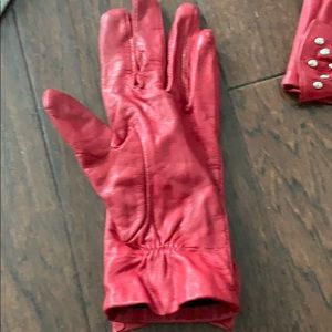 MICHAEL Michael Kors Accessories - Red leather Michael Kors gloves size 7 used MICHAEL Michael Kors Accessories - Red leather Michael Kors gloves size 7 used